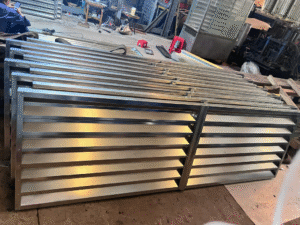 thi công lam gió inox 