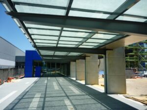 mái đón kính cường lực